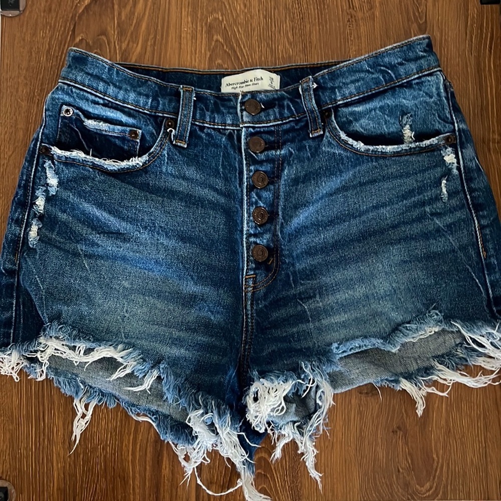 Abercrombie High Rise Mom Short